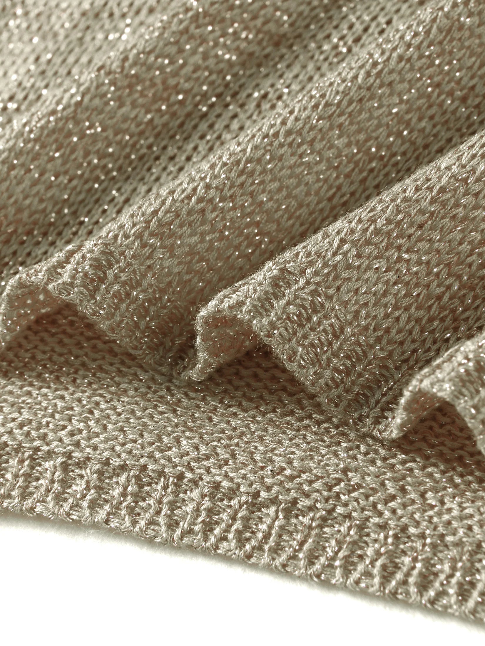 Vestido con Escote Profundo