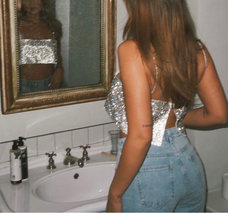 Top con Brillos y Tirantes Finos