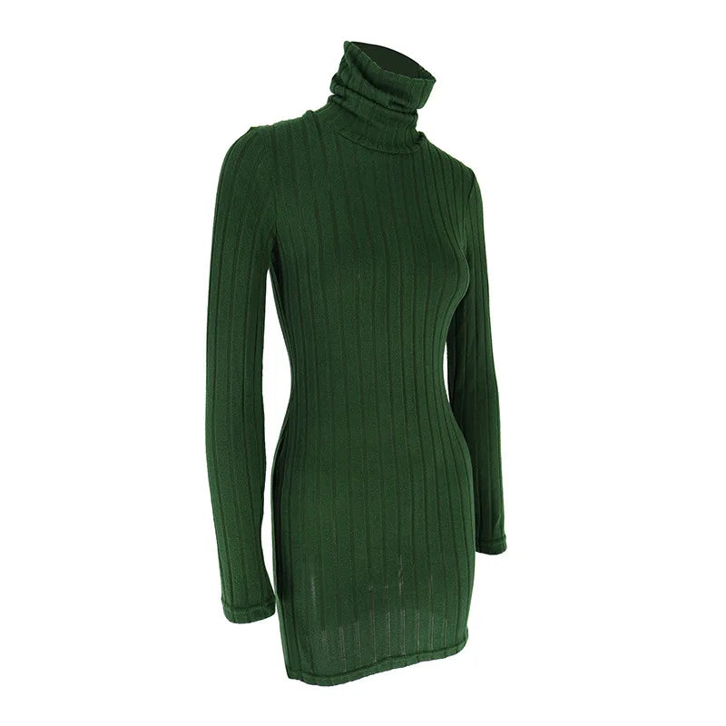 Vestido Corto de Cuello Alto