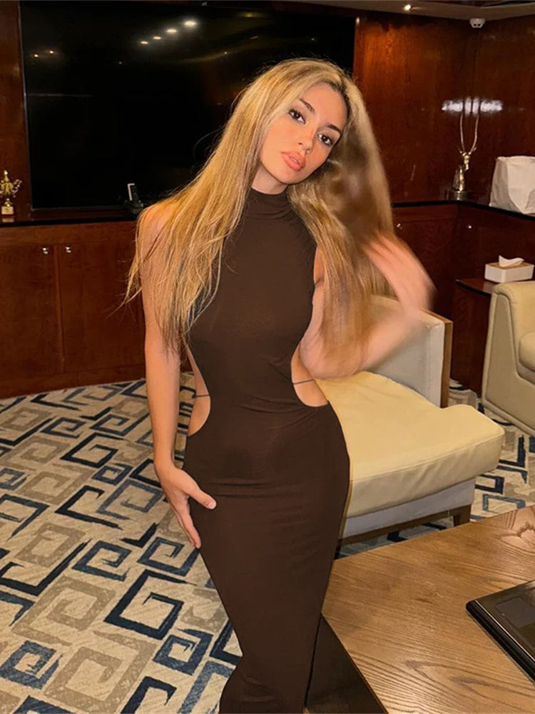 Vestido Largo con Escote en la Espalda