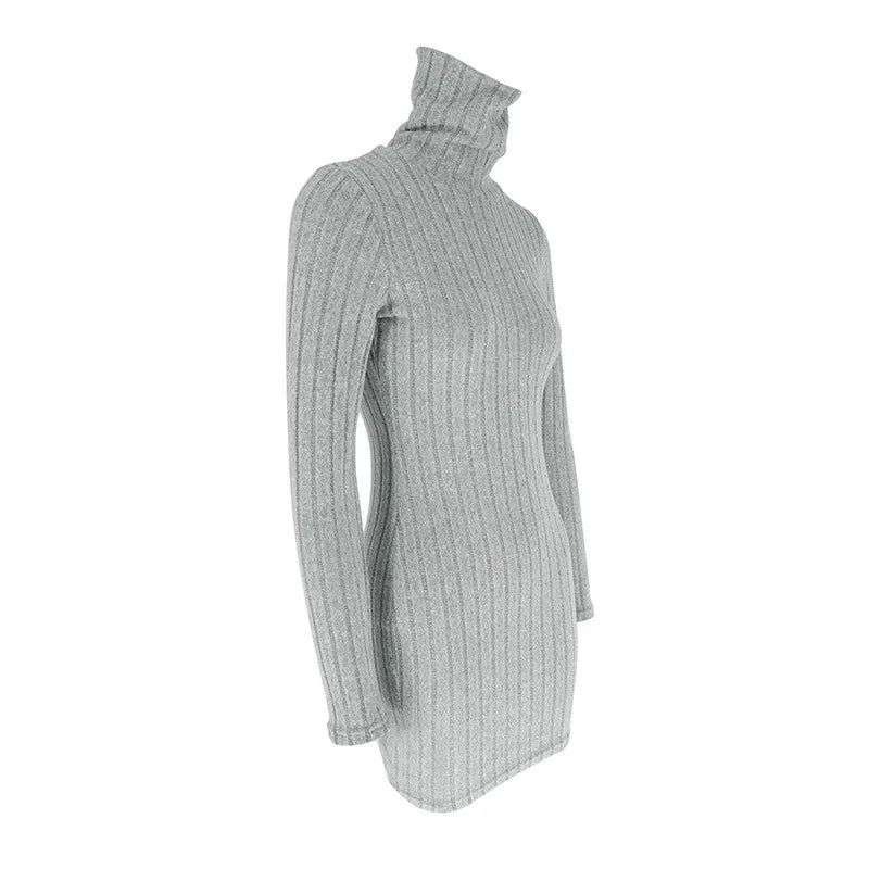 Vestido Corto de Cuello Alto