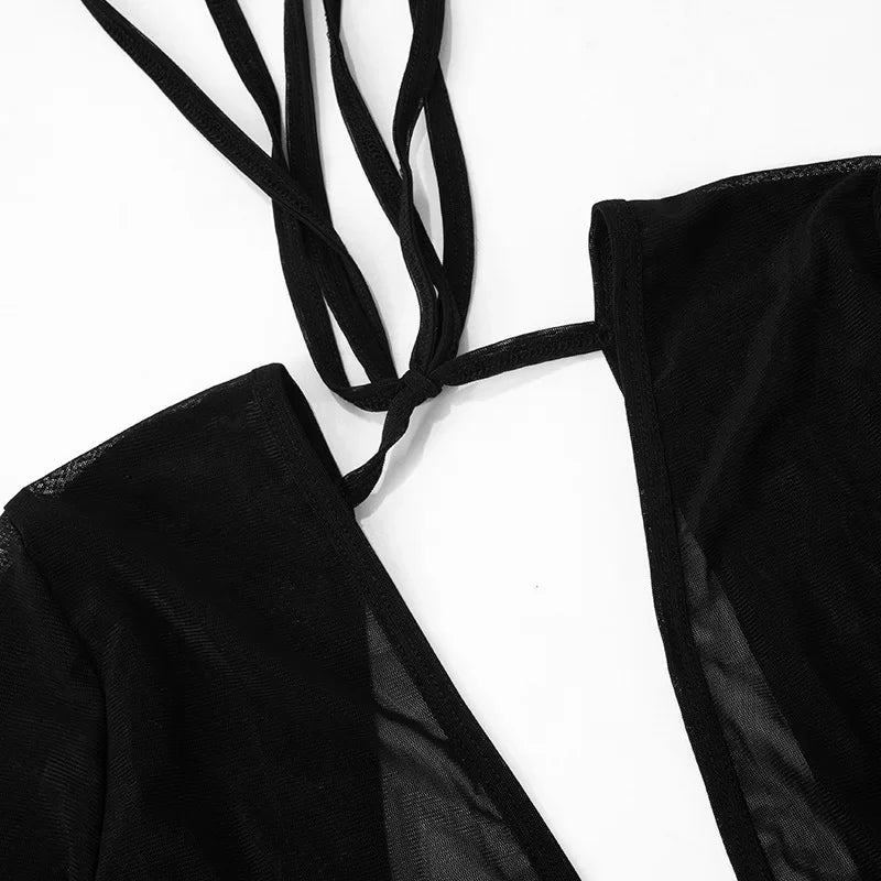 Mini Vestido Transparente de Manga de Mariposa