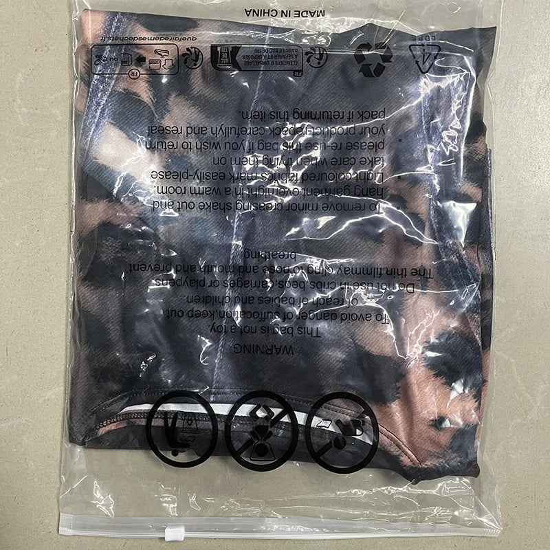 Vestido Corto de Manga Larga con Estampado Animal