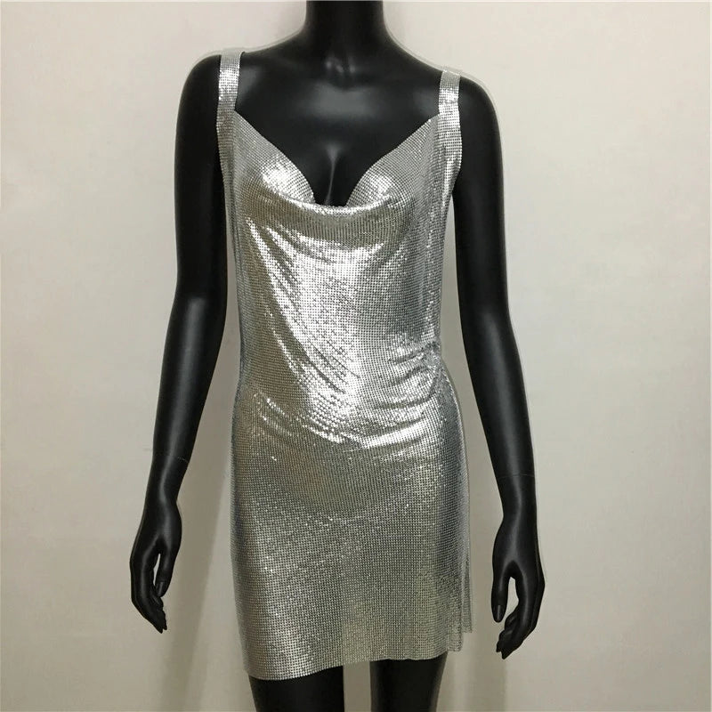 Mini Vestido de Espalda Cruzada
