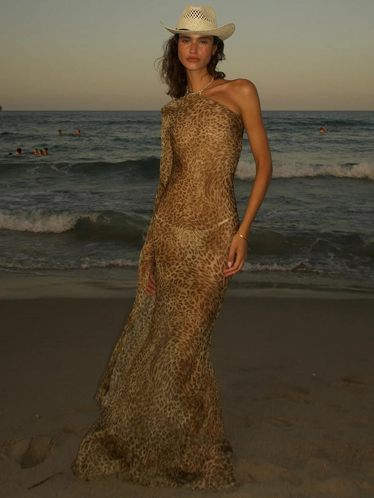 Vestido de Escote Asimétrico