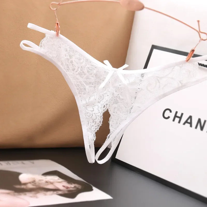 Braguitas de Encaje y Abertura