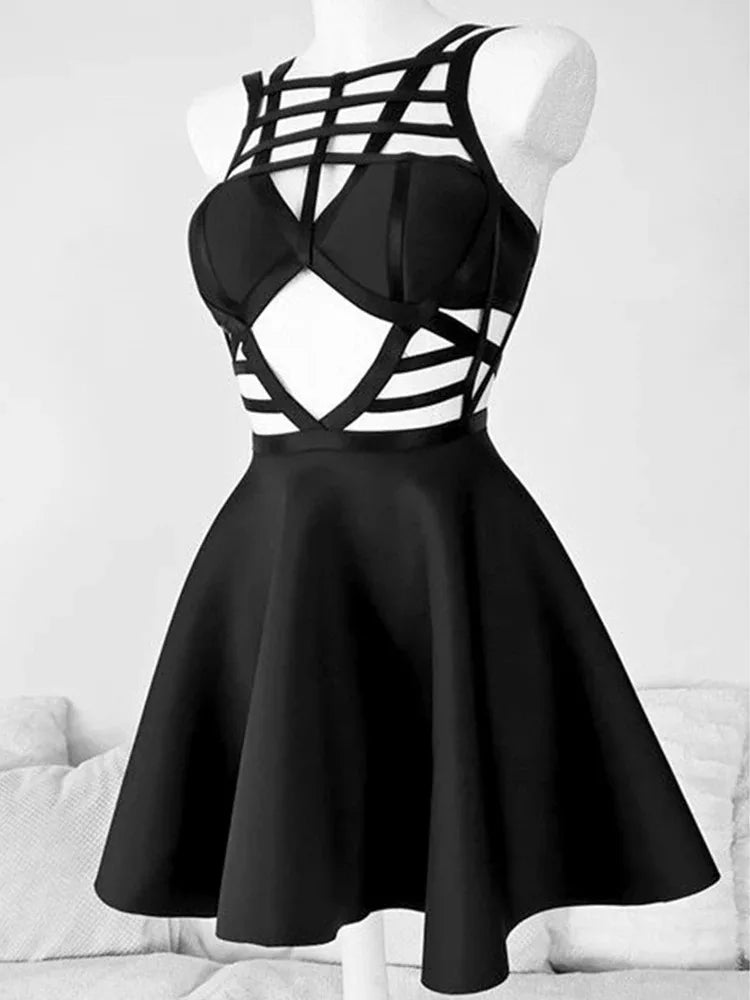 Vestido Corto con Abertura