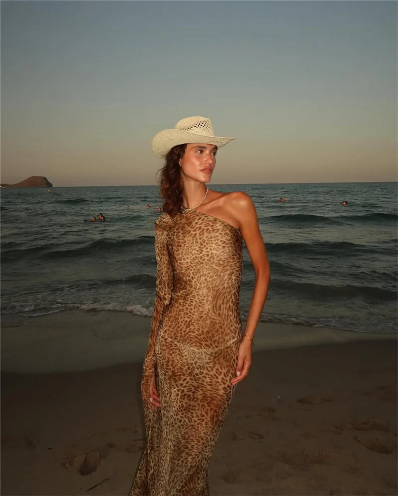 Vestido de Escote Asimétrico