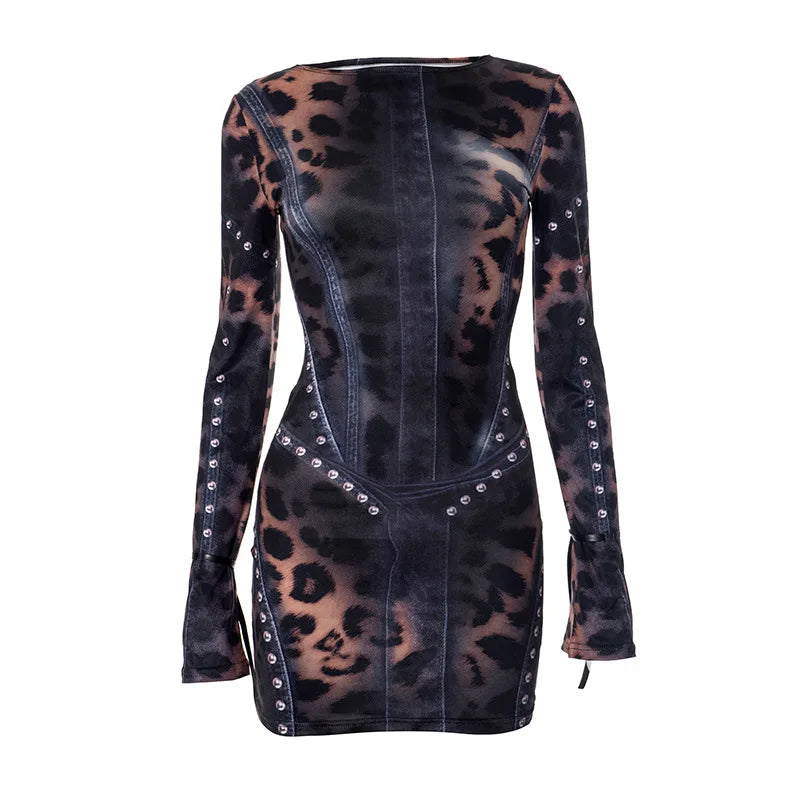 Vestido Corto de Manga Larga con Estampado Animal