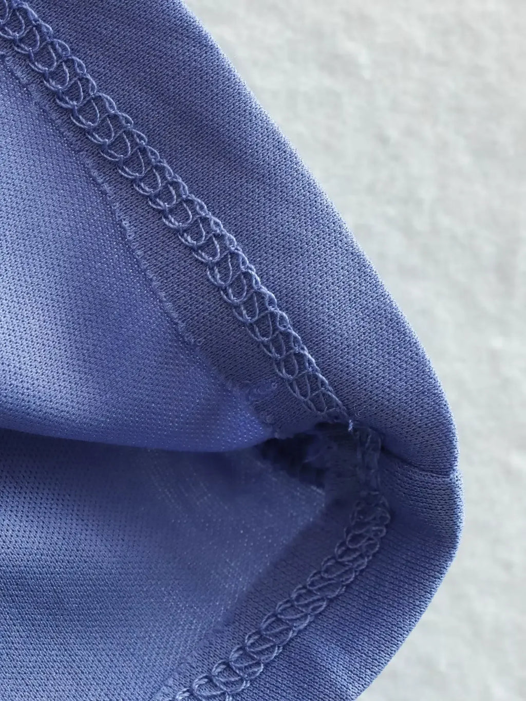 Vestido con Flecos Atado al Cuello