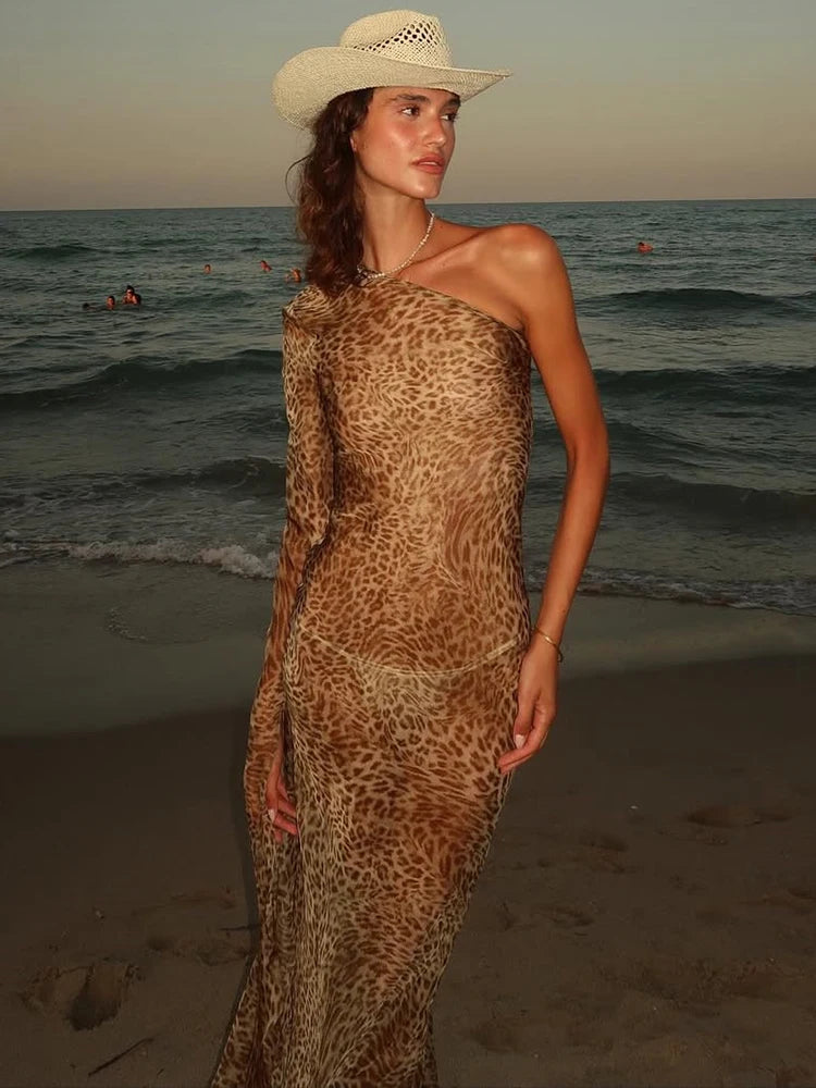 Vestido de Escote Asimétrico
